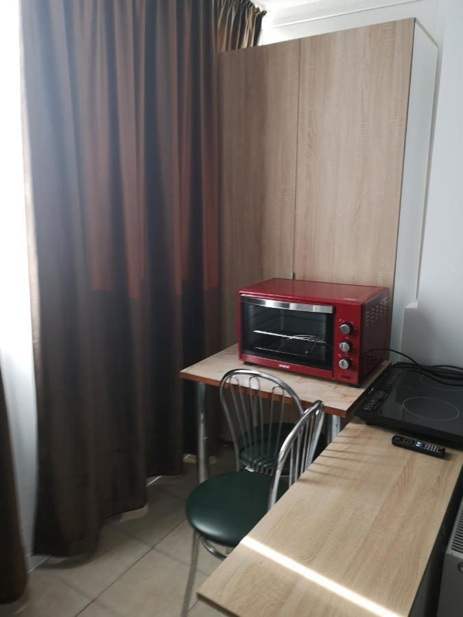 Gara Dinu Appartement Boekarest Buitenkant foto